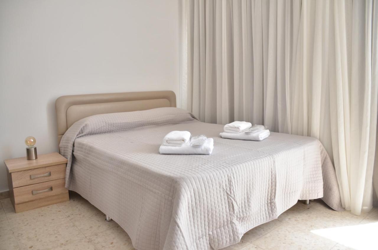 Almyria Apartments - By Imh Travel & Tours Paphos 外观 照片